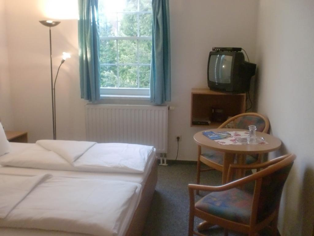 Hotel & Restaurant "Zum Firstenstein" Konigshain 外观 照片