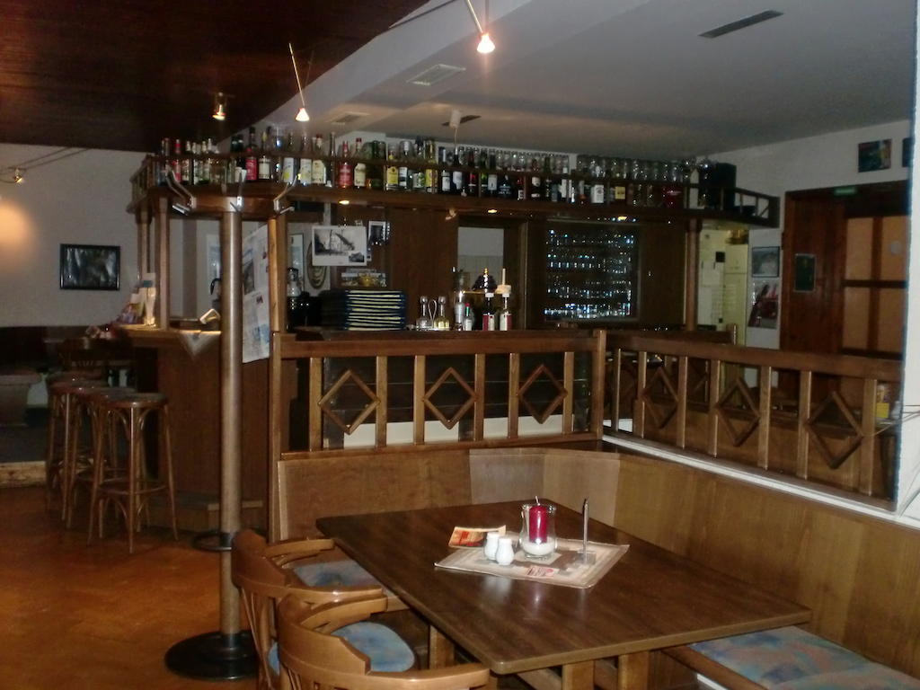 Hotel & Restaurant "Zum Firstenstein" Konigshain 外观 照片